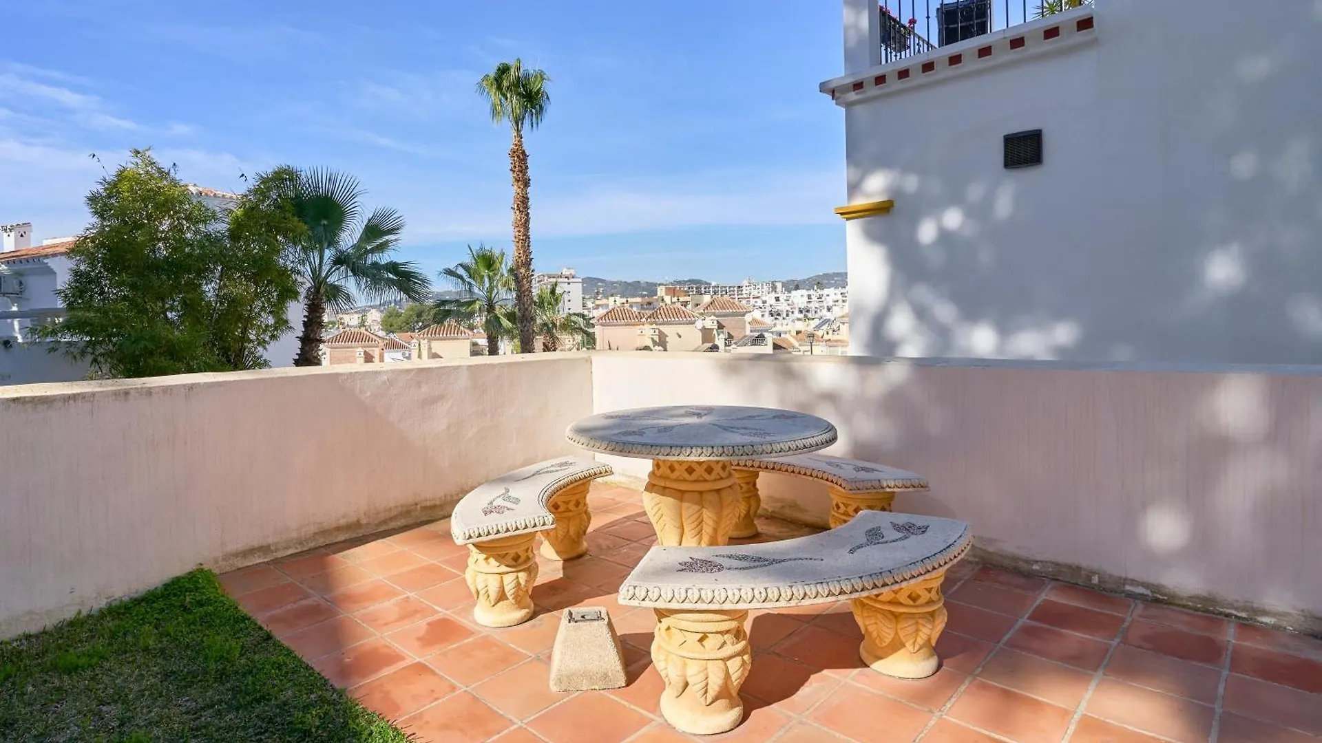 Casa Rosa Burriana Beach Nerja Villa