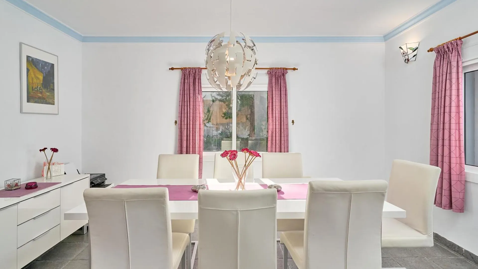 Casa Rosa Burriana Beach Nerja