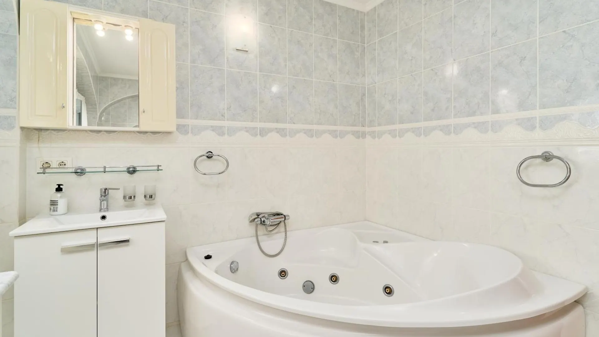 Casa Rosa Burriana Beach Nerja